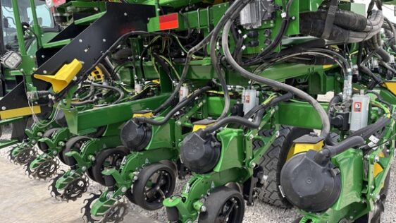 2025 John Deere DB60 - Image 18
