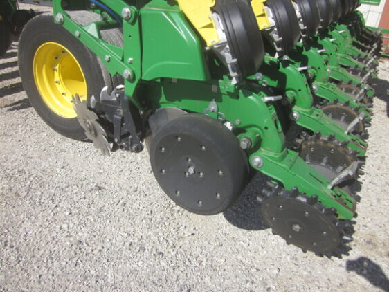 2017 John Deere DB60 - Image 25