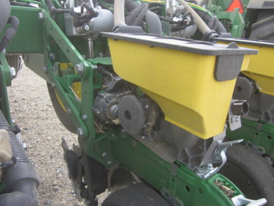 2022 John Deere 1795 - Image 15