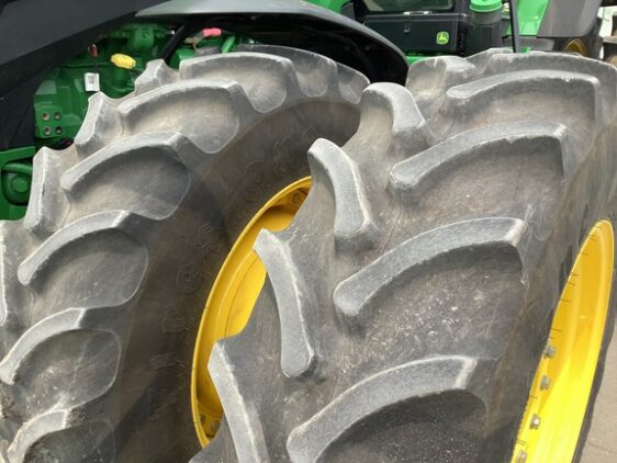 2024 John Deere 8R 410 - Image 15