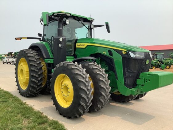 2024 John Deere 8R 410 - Image 4