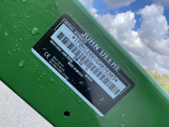 2015 John Deere 1025R - Image 7