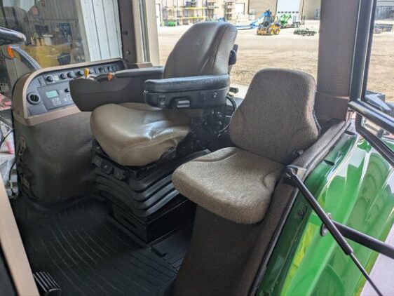 2008 John Deere 8430T - Image 11