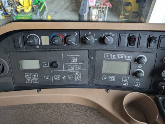2008 John Deere 8430T - Image 9