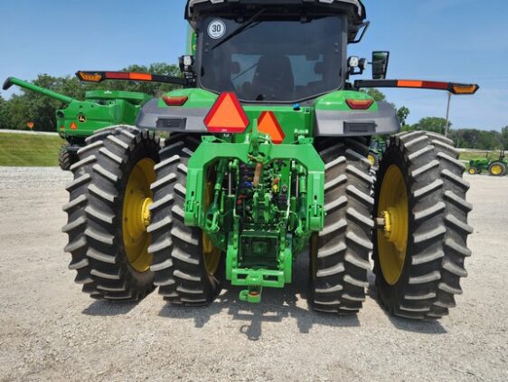 2024 John Deere 8R 410 - Image 15