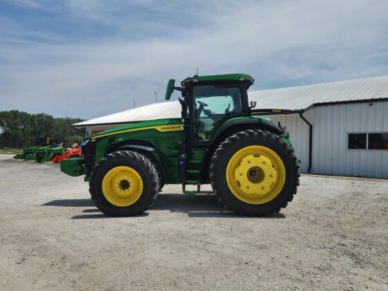2024 John Deere 8R 410