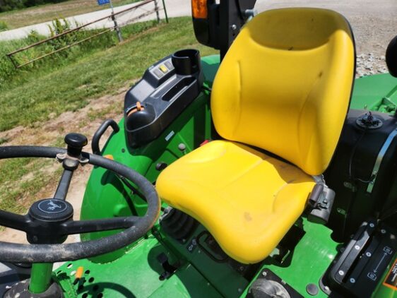 2022 John Deere 5055E - Image 13