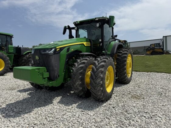 2024 John Deere 8R 410 - Image 2