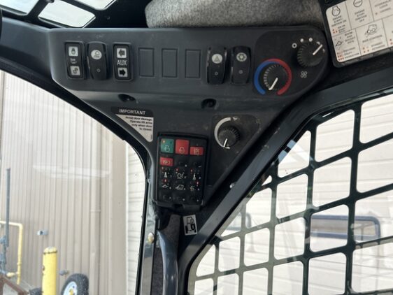 2020 John Deere 330G - Image 9