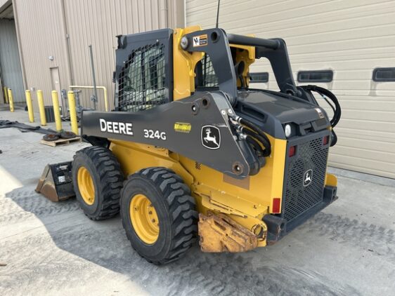 2018 John Deere 324G - Image 4