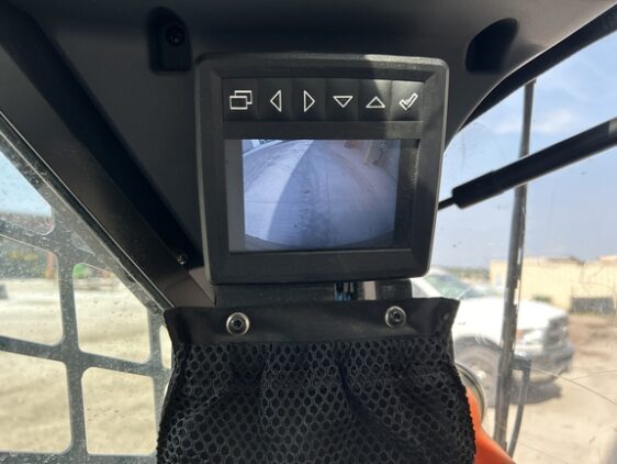 2023 John Deere 333G - Image 13
