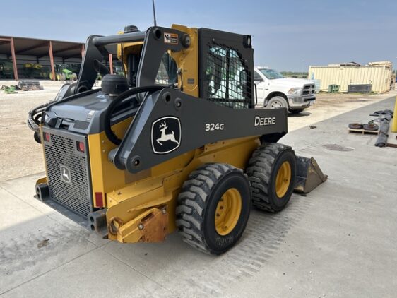 2020 John Deere 324G - Image 4
