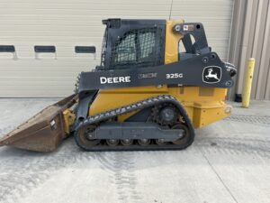 2022 John Deere 325G