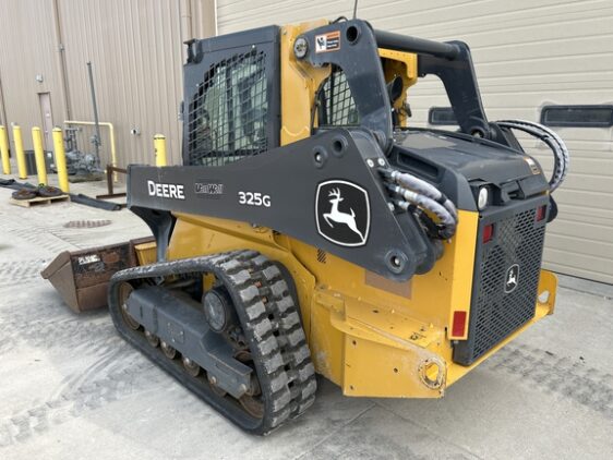 2022 John Deere 325G - Image 5