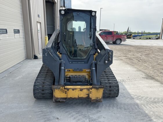 2022 John Deere 331G - Image 3