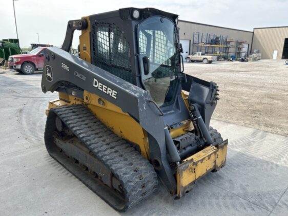 2022 John Deere 331G - Image 4