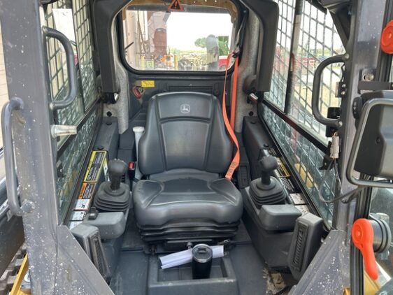 2022 John Deere 325G - Image 7