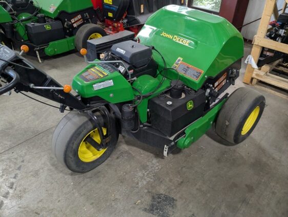 2020 John Deere 800