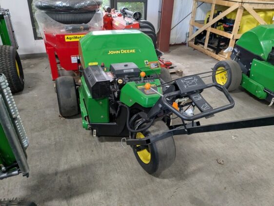 2011 John Deere AERCORE 800