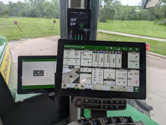 2024 John Deere 9R 540 - Image 27