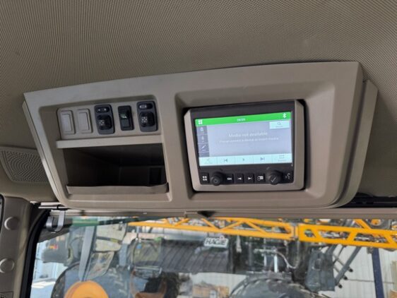 2021 John Deere 8R 410 - Image 25