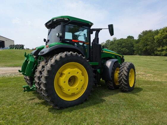 2024 John Deere 8R 410 - Image 4