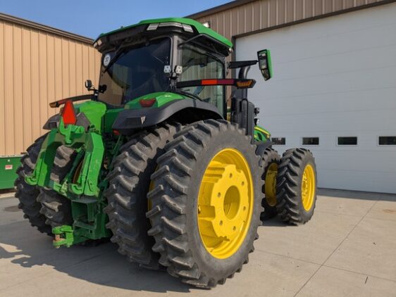 2024 John Deere 8R 410 - Image 3