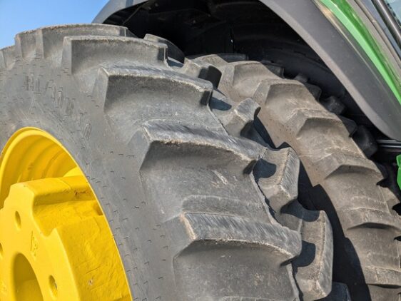 2024 John Deere 8R 410 - Image 6