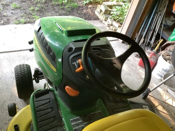 2020 John Deere S240 - Image 10