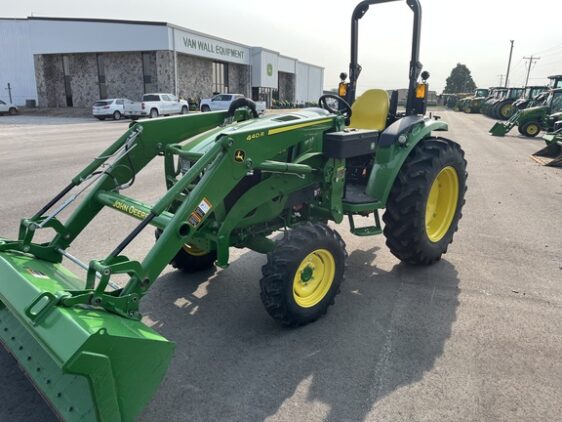 2024 John Deere 4052R - Image 22