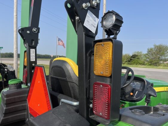 2024 John Deere 4052R - Image 25
