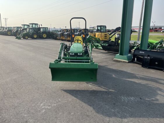 2020 John Deere 1025R - Image 4