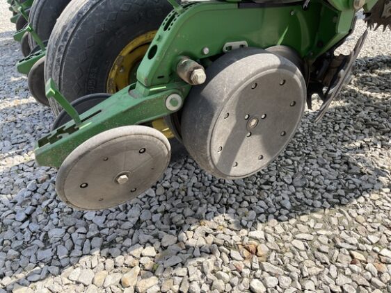 1996 John Deere 1760 - Image 11