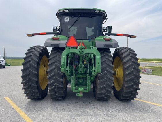 2024 John Deere 8R 410 - Image 4