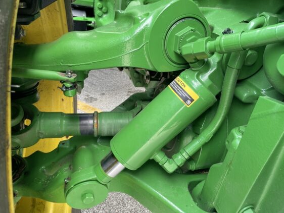 2024 John Deere 8R 410 - Image 17