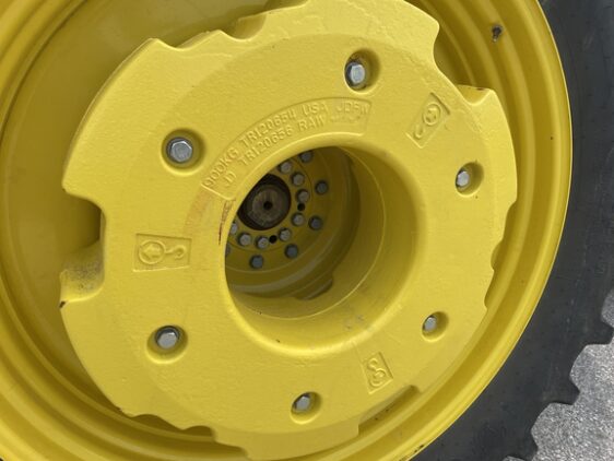 2024 John Deere 8R 410 - Image 15