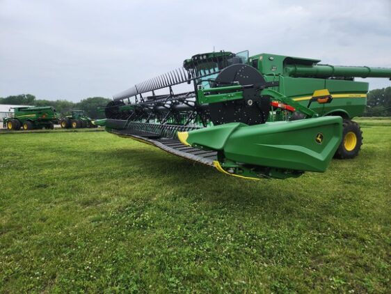 2023 John Deere HD35F - Image 2