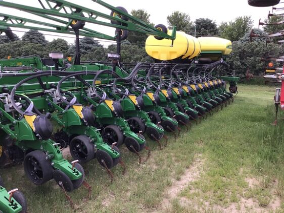 2020 John Deere DB90