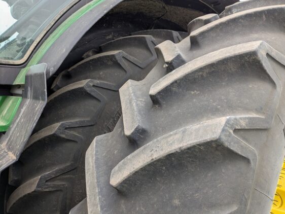 2018 John Deere 8370R - Image 28