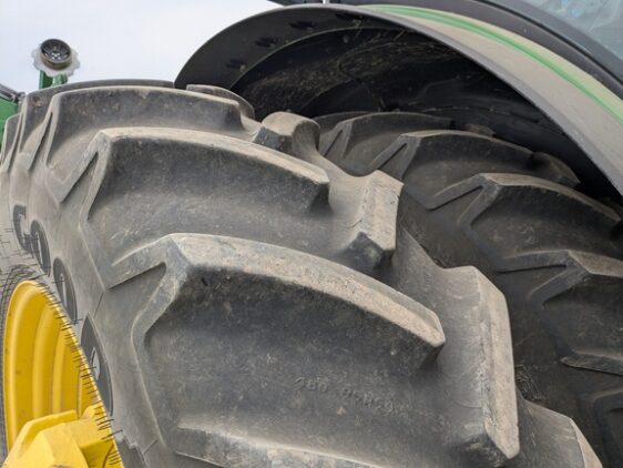 2018 John Deere 8370R - Image 22