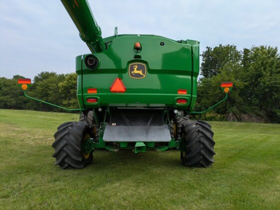 2015 John Deere S690 - Image 7