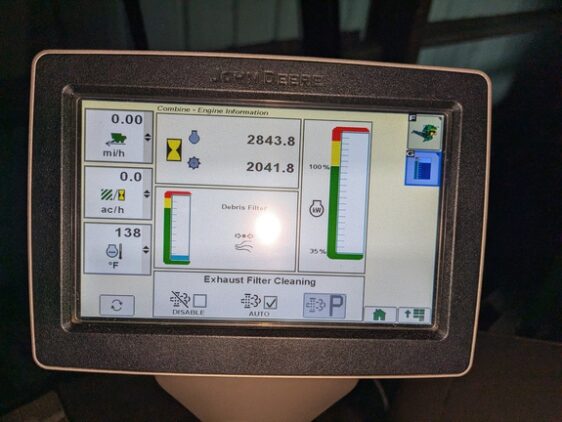 2015 John Deere S690 - Image 31