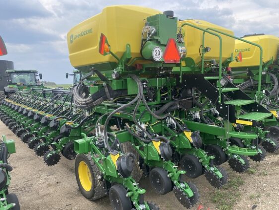 2025 John Deere DB80 - Image 2