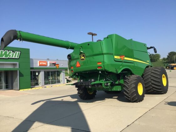 2024 John Deere S780 - Image 2