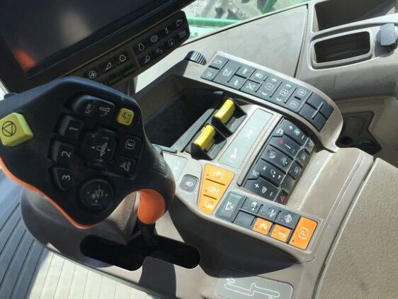 2023 John Deere S780 - Image 19