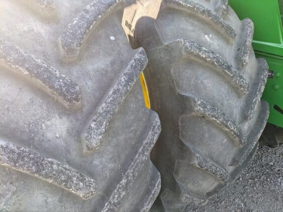 2020 John Deere 9620R - Image 10