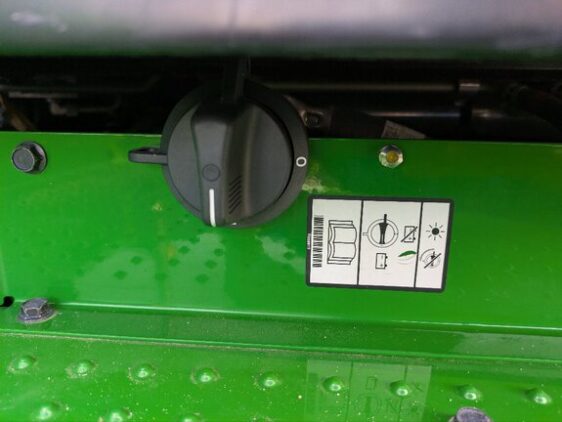 2020 John Deere 9620R - Image 19