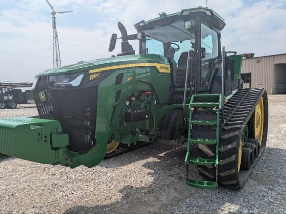 2023 John Deere 8RT 370 - Image 2