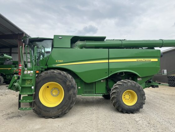 2023 John Deere S790 - Image 2