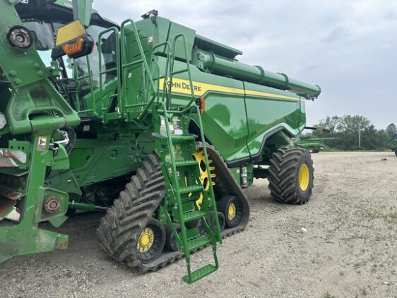 2021 John Deere X9 1100 - Image 2